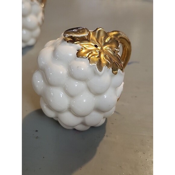 Vintage White Ceramic Grape Salt & Pepper Shakers – Gold Leaf Mid-Century - Picture 10 of 15